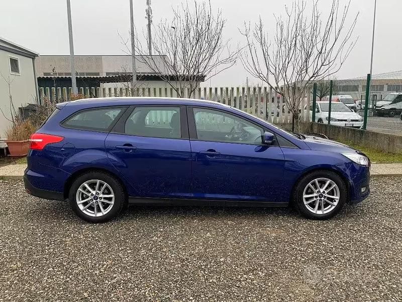 Usata Ford Focus Business Edition 120 CV (88 kW) 2016 Blu Station wagon