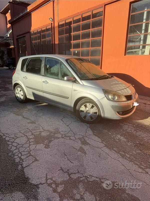 Usata 2007 Renault Scénic II Monovolume | 1200 € (Buon prezzo) - Immagine 1/4