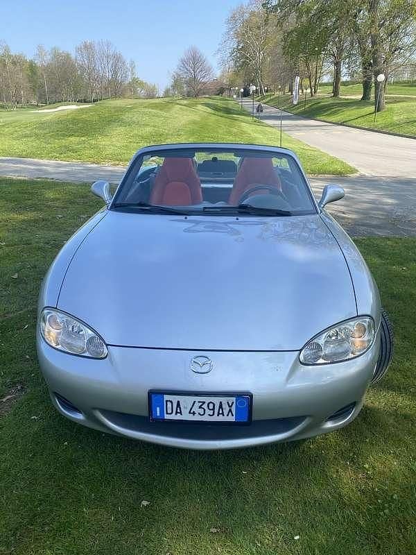Usata Mazda MX5 110 CV (80 kW) 2006 Argento Cabrio