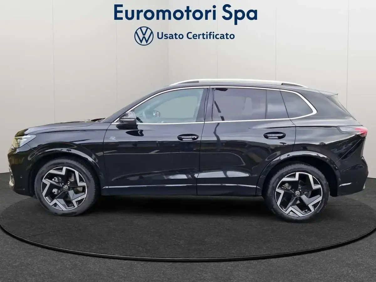 Usata VW Tiguan R-line 150 CV (110 kW) 2025 Nero SUV