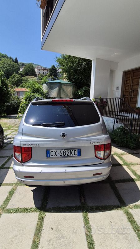 Usata Ssangyong (KGM) Kyron 141 CV (103 kW) 2007 Grigio SUV