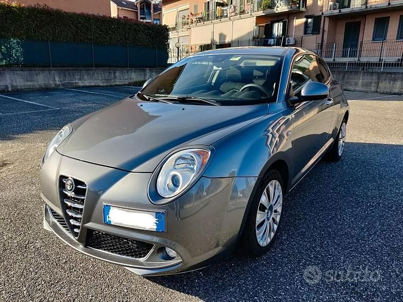 Grigio Usata 2010 Alfa Romeo MiTo Due volumi | 7900 € (Molto cara) - Immagine 1/4