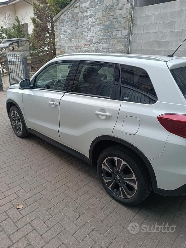 Usata Suzuki Vitara 2020 Bianco SUV