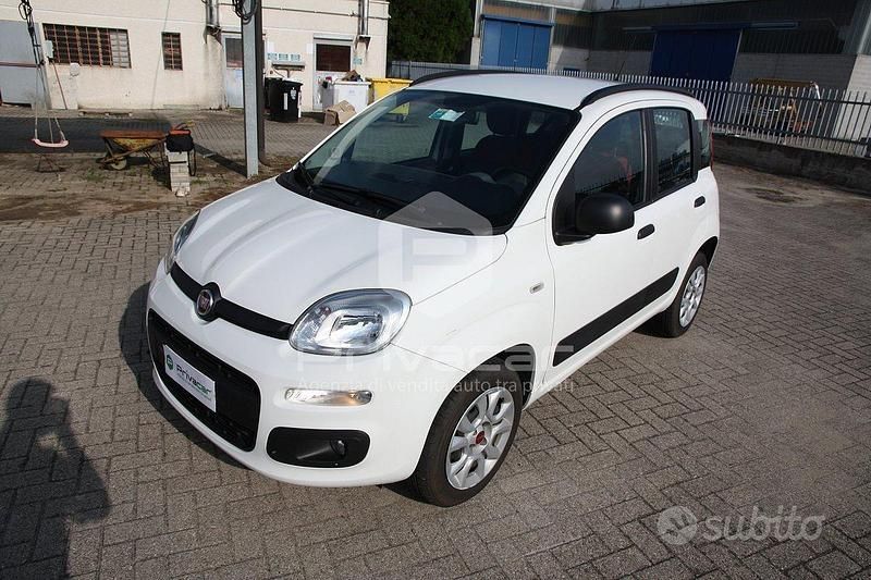 Bianco Usata 2014 Fiat Panda Lounge Due volumi | 6500 € (Buon prezzo) - Immagine 1/4