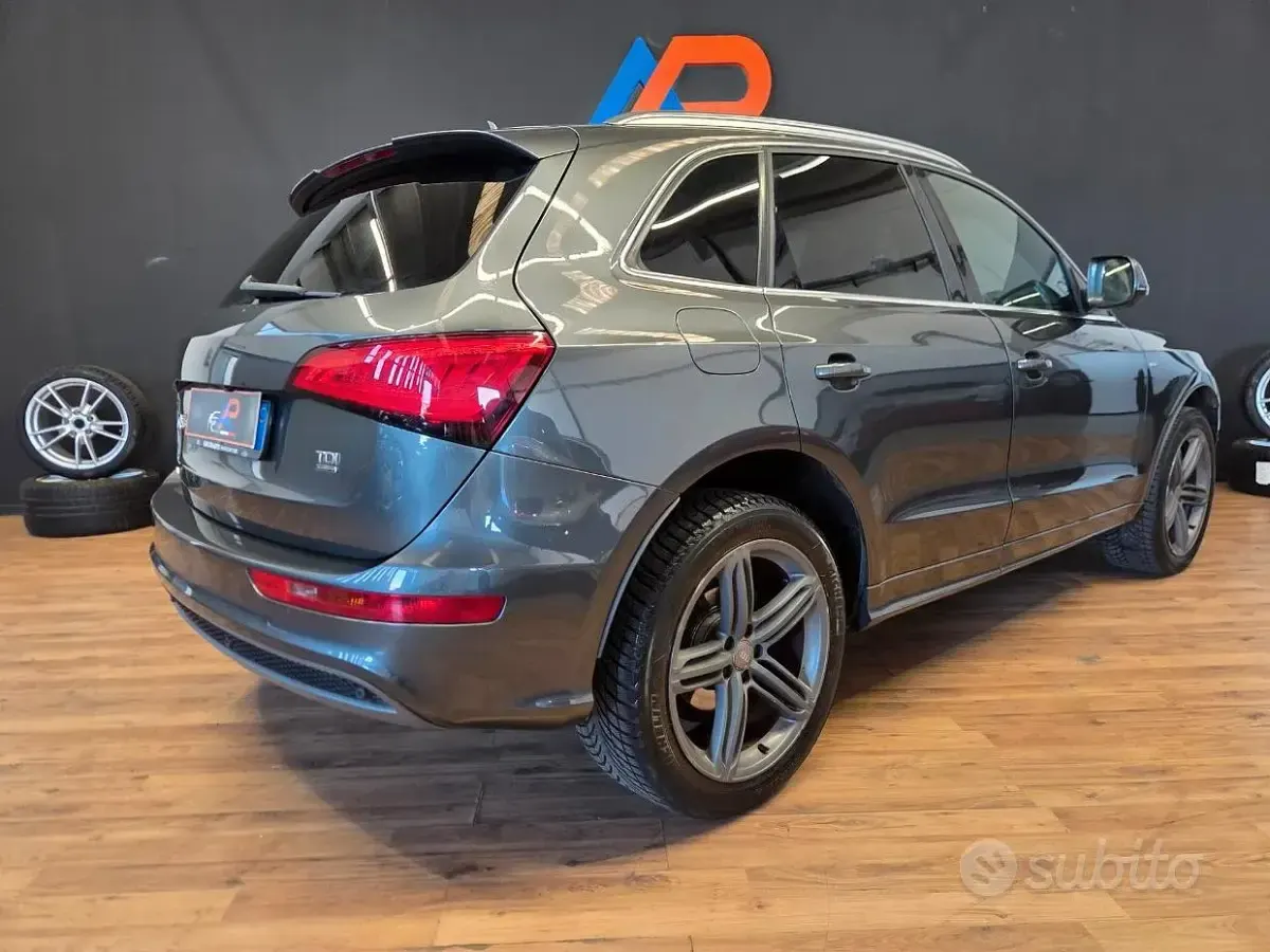 Usata Audi Q5 Advanced Plus 177 CV (130 kW) 2013 Grigio SUV