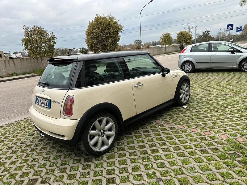 Usata Mini Cooper S 2004 Bianco Utilitaria