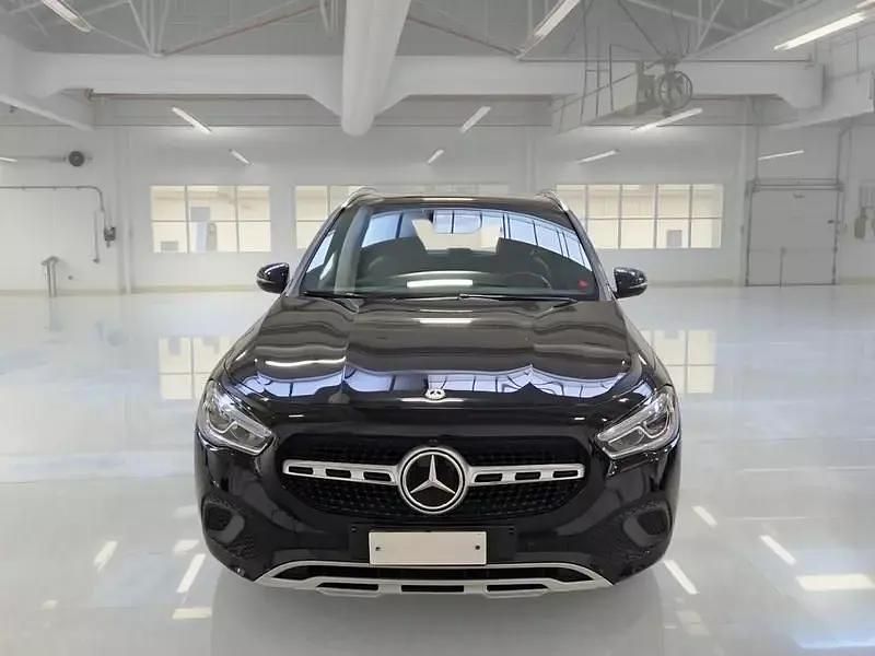Usata Mercedes GLA250 160 CV (117 kW) 2021 Nero SUV