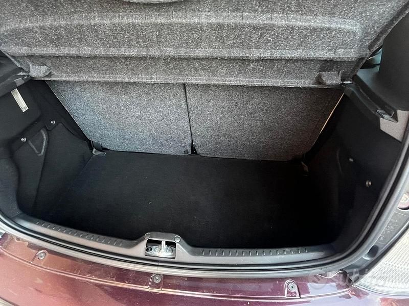 Usata Lancia Ypsilon 75 CV (55 kW) 2011 Utilitaria