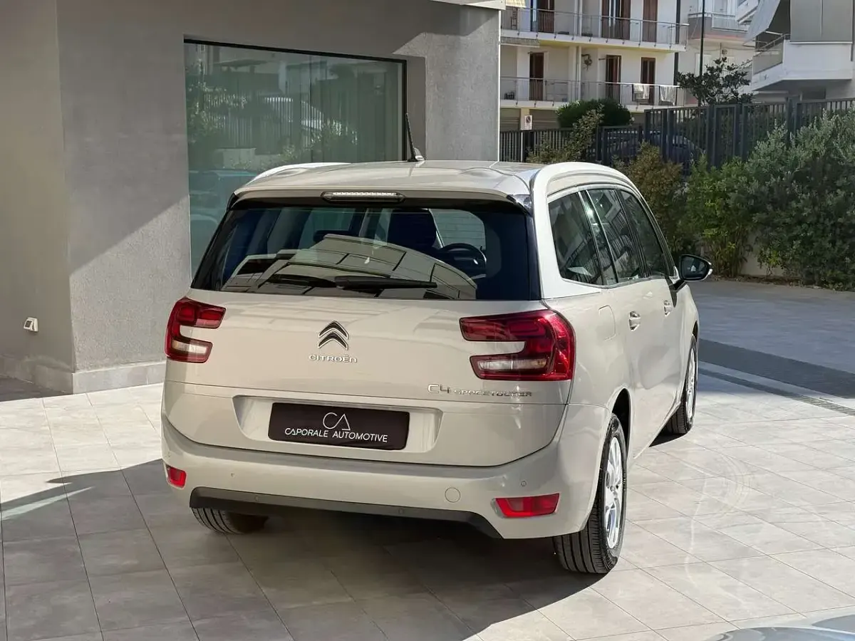 Usata Citroën C4 SpaceTourer Shine 131 CV (96 kW) 2021 Oro Monovolume