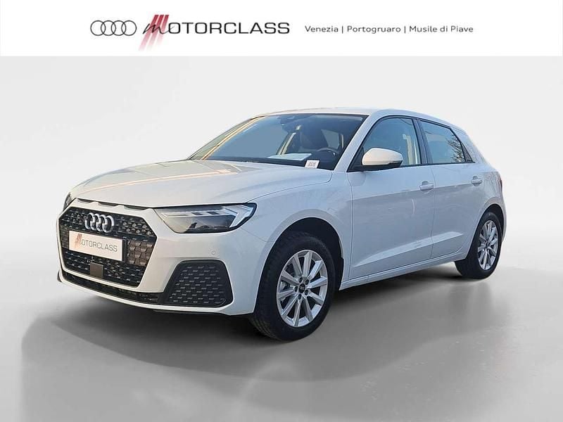Nuova Audi A1 Sportback Business 116 CV (85 kW) 2026 Bianco ghiacciaio metallizzato Utilitaria
