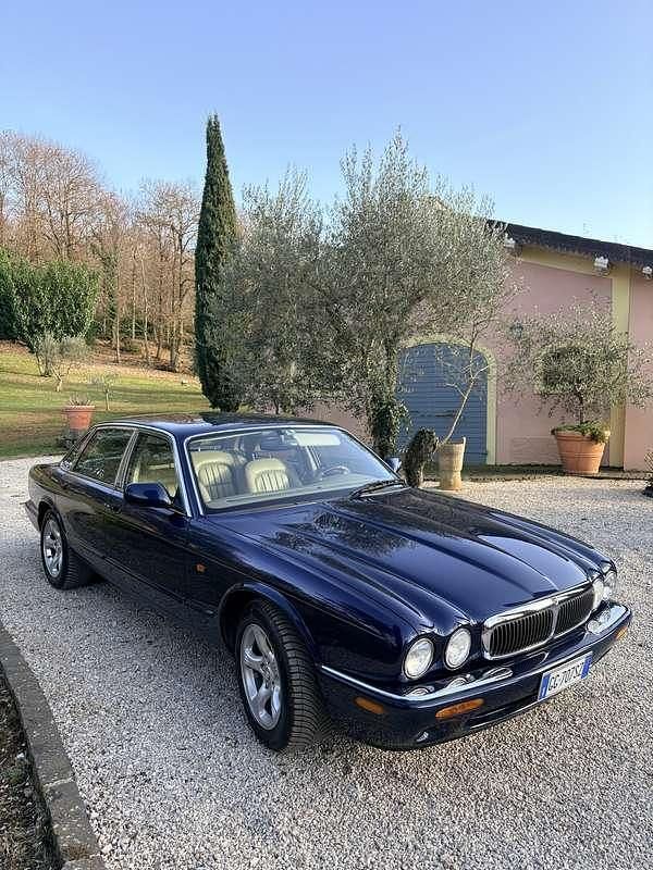 Usata Jaguar XJ40 Executive 284 CV (208 kW) 2000 Berlina