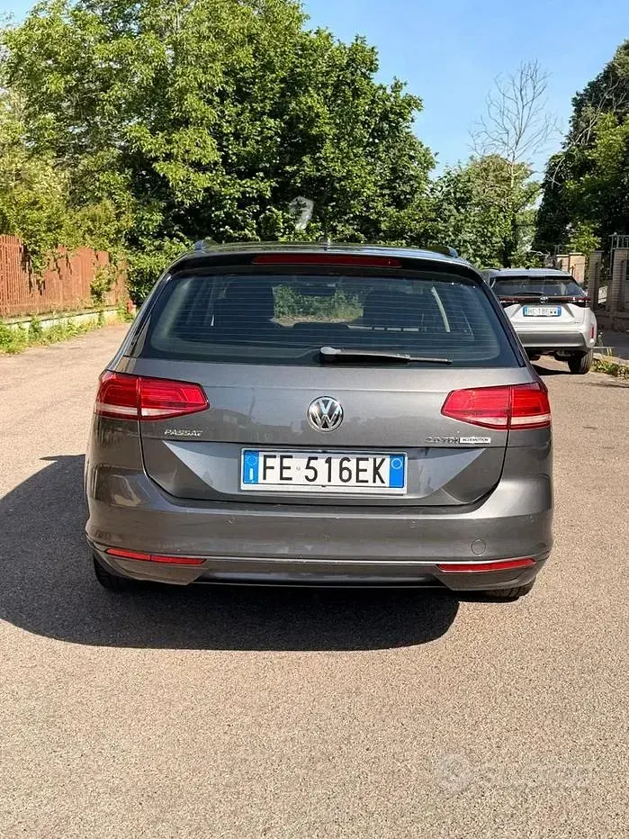 Usata VW Passat 150 CV (110 kW) 2016 Grigio Station wagon