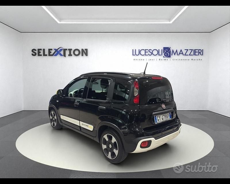 Usata Fiat Panda Cross Cross 69 CV (50 kW) 2025 Nero Utilitaria