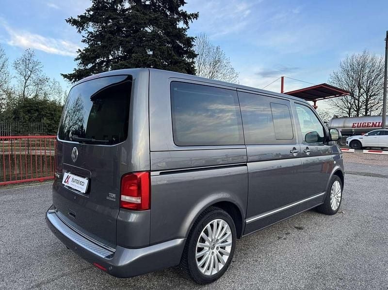 Usata VW Multivan Highline 179 CV (131 kW) 2011 Argento Monovolume