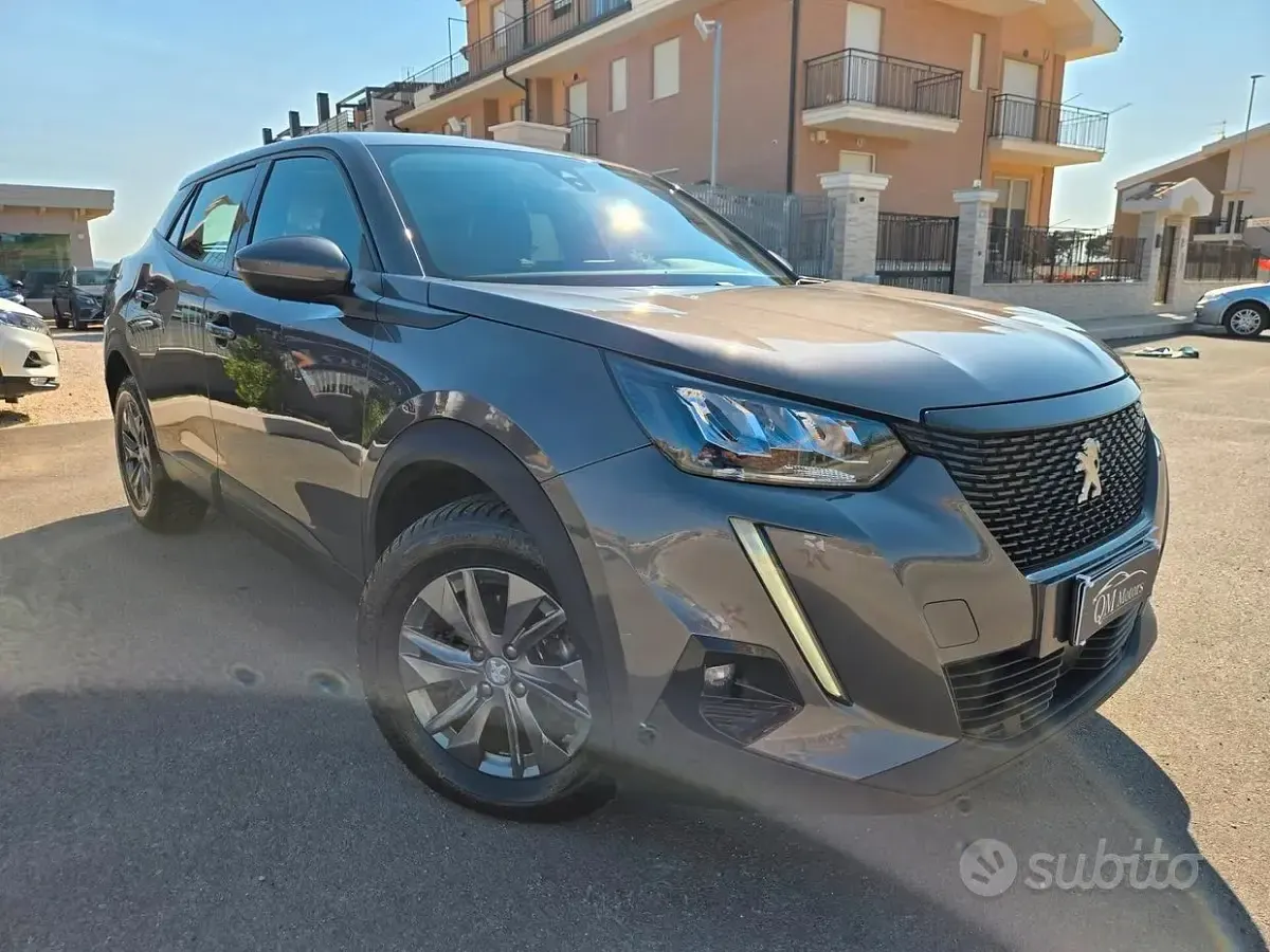 Usata Peugeot 2008 GT 131 CV (96 kW) 2021 Grigio SUV