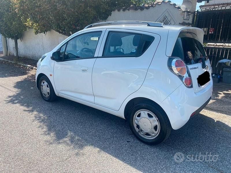 Usata Chevrolet Spark 68 CV (50 kW) 2010 Bianco Utilitaria