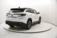Usata Renault Austral Techno 199 CV (146 kW) 2024 Bianco SUV