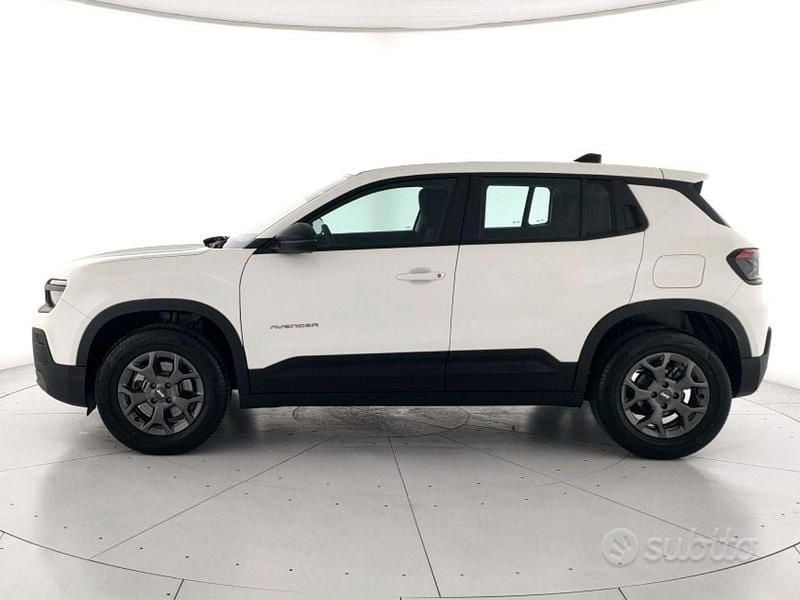 Ny Jeep Avenger Longitude 110 HK (80 kW) 2025 Grå SUV