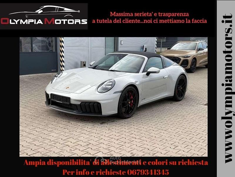Usata Porsche 911 Chrono 541 CV (397 kW) 2025 Kreide Cabrio