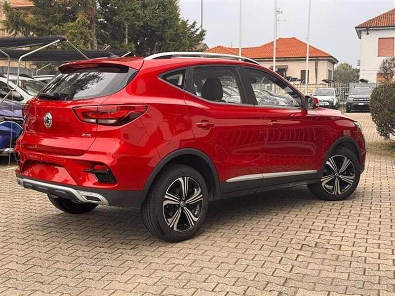 Usata MG ZS Comfort 106 CV (77 kW) 2025 Rosso SUV