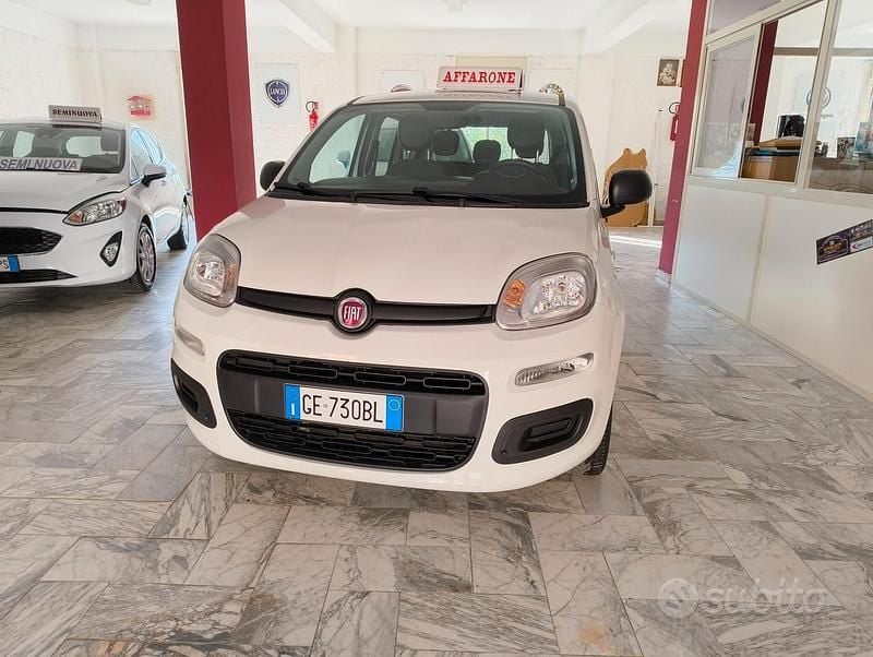 Bianco Usata 2021 Fiat Panda Easy Tre volumi | 9400 € (Buon prezzo) - Immagine 1/4