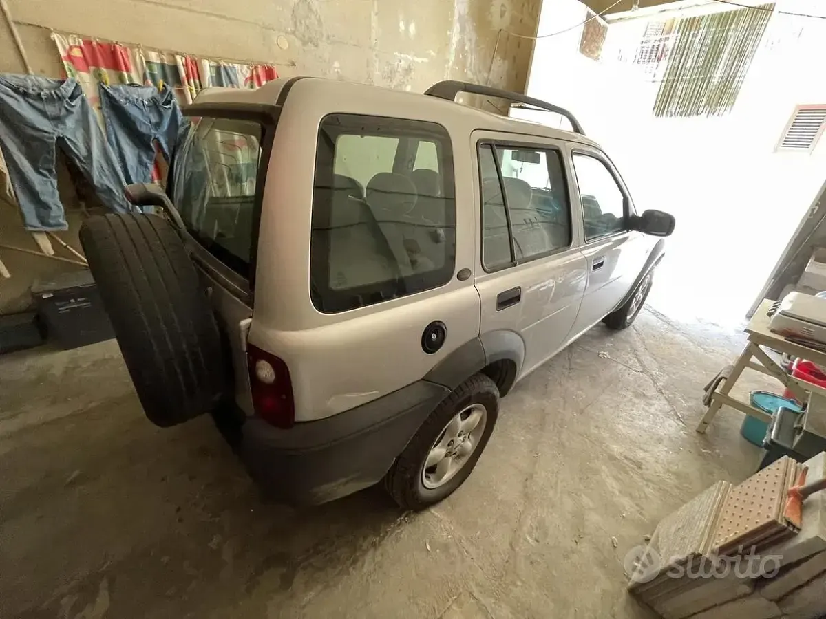 Usata Land Rover Freelander 111 CV (81 kW) 2002 SUV