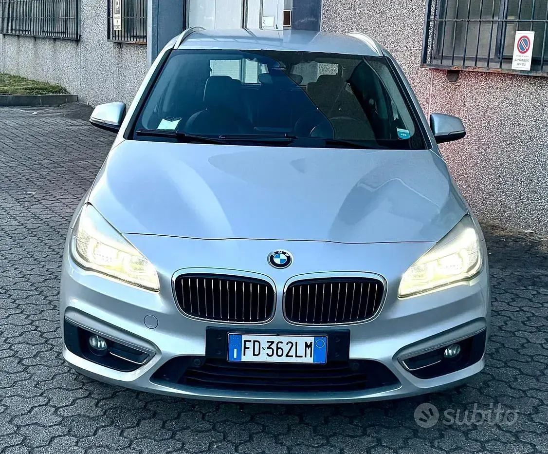 Usata BMW 216 Active Tourer Luxury Line 116 CV (85 kW) 2016 Grigio Monovolume