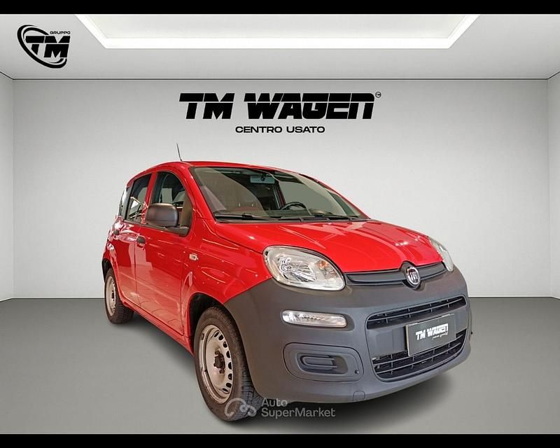 Usata Fiat Panda Pop 69 CV (50 kW) 2019 Rosso Monovolume