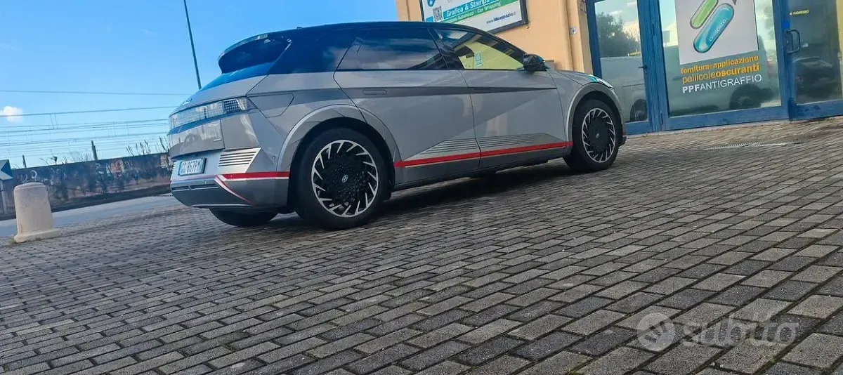 Usata Hyundai Ioniq 75 kW (103 CV) 2021 Grigio Utilitaria
