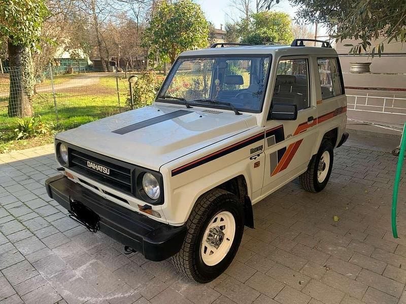 Usata Daihatsu Rocky 88 CV (64 kW) 1988 Bianco SUV