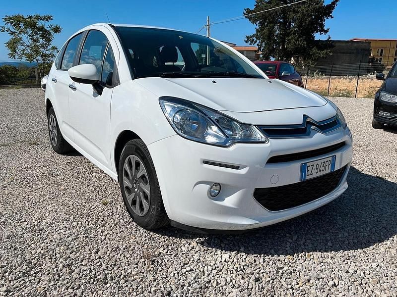 Bianco Usata 2015 Citroën C3 Exclusive Due volumi | 5800 € (Buon prezzo) - Immagine 1/4