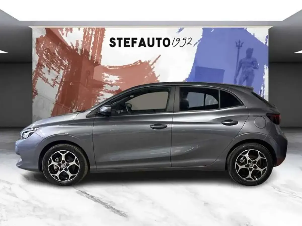 Usata MG MG3 Luxury 102 CV (75 kW) 2025 Grigio Utilitaria