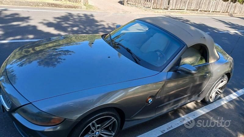 Usata BMW Z4 192 CV (141 kW) 2003 Grigio Cabrio