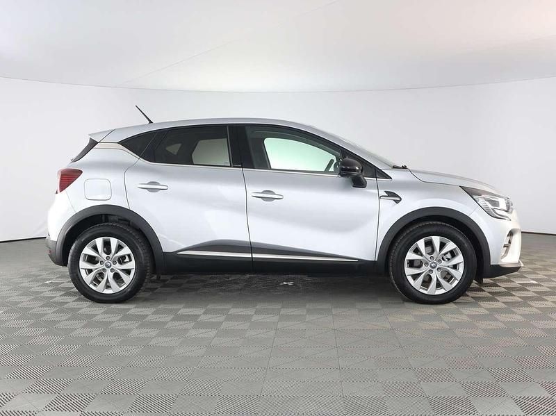 Usata Renault Captur Intens 92 CV (67 kW) 2021 Grigio platino SUV