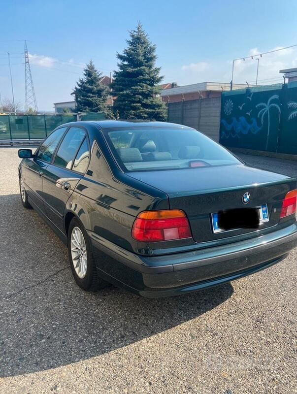 Usata BMW 523 170 CV (125 kW) 2000 Verde Berlina