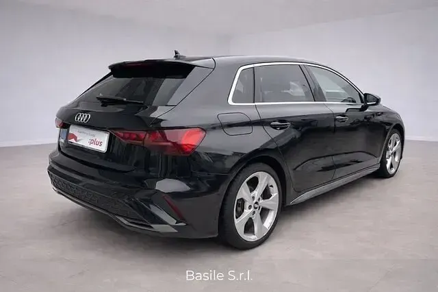 Usata Audi A3 Sportback S-Line 150 CV (110 kW) 2025 Nero Utilitaria