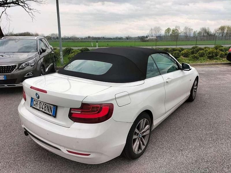 Usata BMW 218 Sport Line 150 CV (110 kW) 2016 Bianco Cabrio