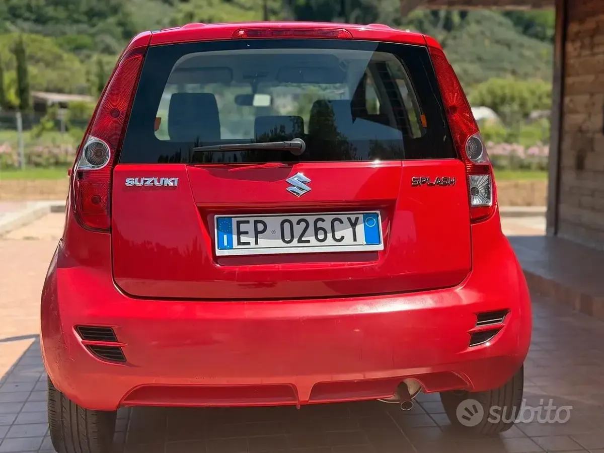Usata Suzuki Splash GL 68 CV (50 kW) 2013 Rosso Utilitaria