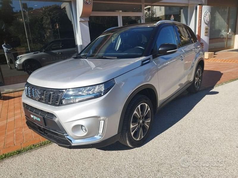 Usata Suzuki Vitara 129 CV (94 kW) 2020 Argento SUV