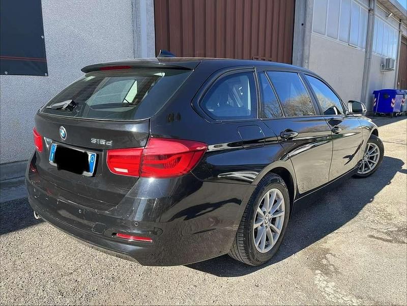 Usata BMW 318 Advantage 150 CV (110 kW) 2016 Station wagon