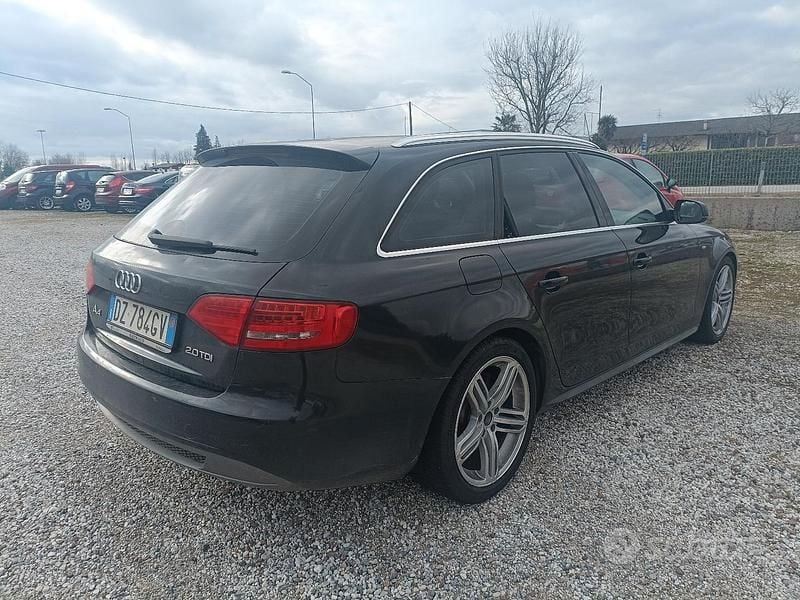 Usata Audi A4 Advanced Plus 120 CV (88 kW) 2010 Nero Station wagon