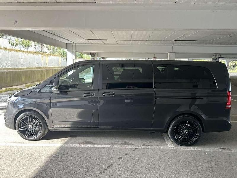 Usata Mercedes V300 237 CV (174 kW) 2022 Monovolume