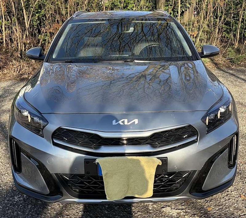 Usata Kia XCeed Style 105 CV (77 kW) 2023 Grigio SUV