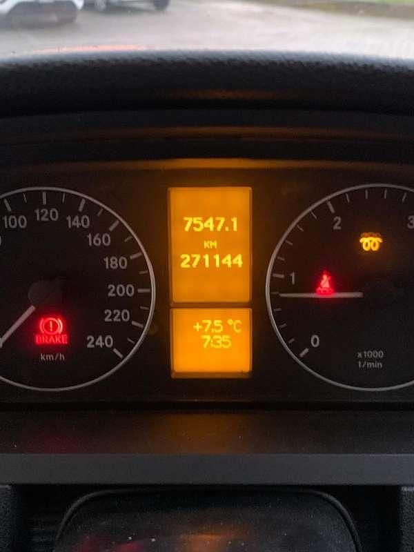 Usata Mercedes A180 Avantgarde 109 CV (80 kW) 2006 Grigio Monovolume