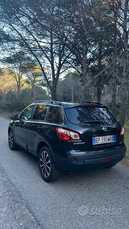 Usata Nissan Qashqai 131 CV (96 kW) 2012 Nero SUV