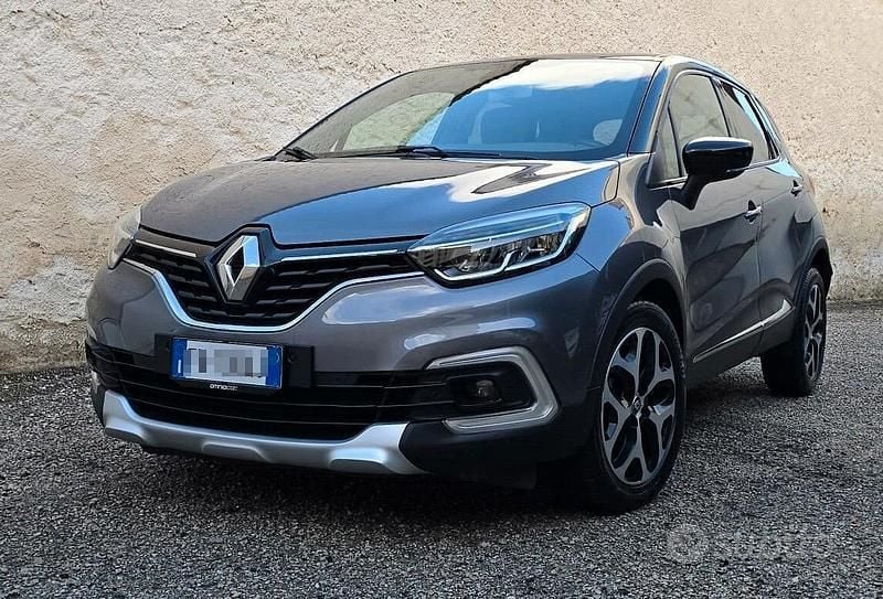 Usata Renault Captur 90 CV (66 kW) 2019 Grigio SUV