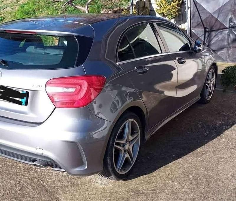 Begagnad Mercedes A180 Edition 109 HK (80 kW) 2015 Grå Sedan