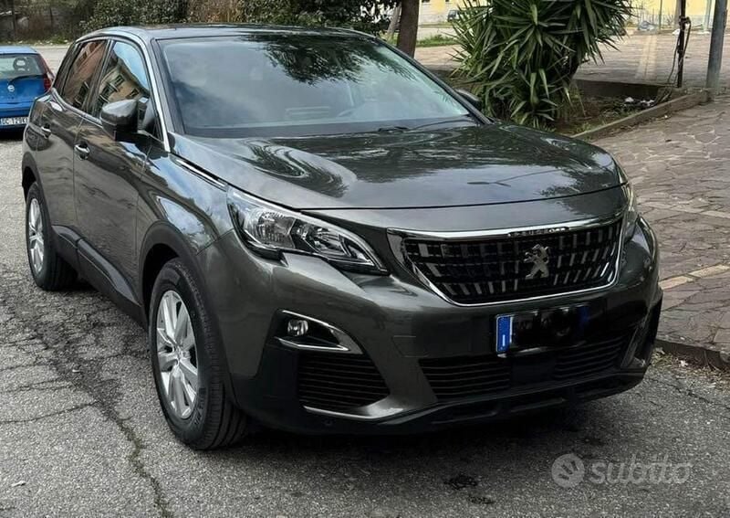 Verde Usata 2019 Peugeot 3008 SUV | 21.500 € (Molto cara) - Immagine 1/1