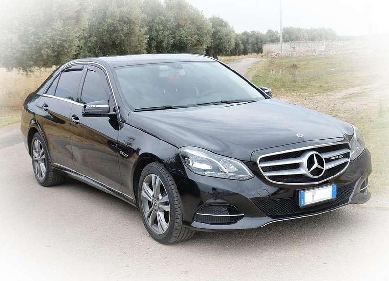 Usata 2015 Mercedes E200 Tre volumi | 10.000 € (Buon prezzo) - Immagine 1/4