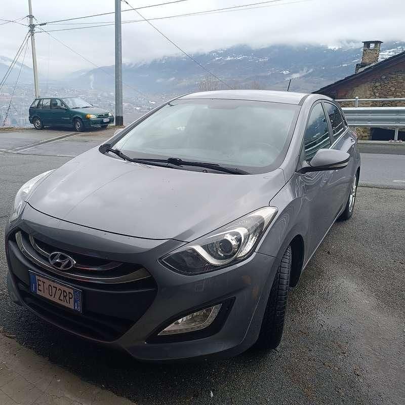 Usata Hyundai i30 GO! 110 CV (80 kW) 2014 Berlina